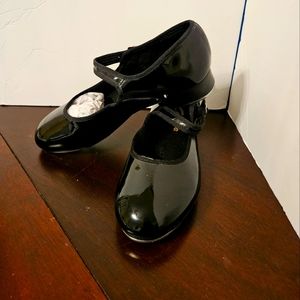 Capezio Tap Shoes - Black Patent Buckle Mary Janes 10W NIB